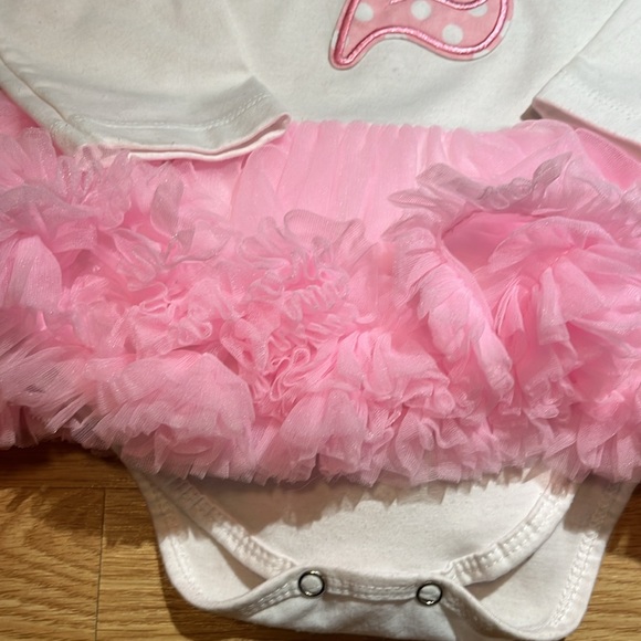 Onsie age 2 tutu attached! - Picture 3 of 4